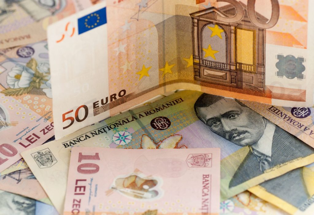 Finanțarea privată